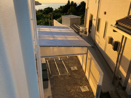 器材干し場　屋根つけました